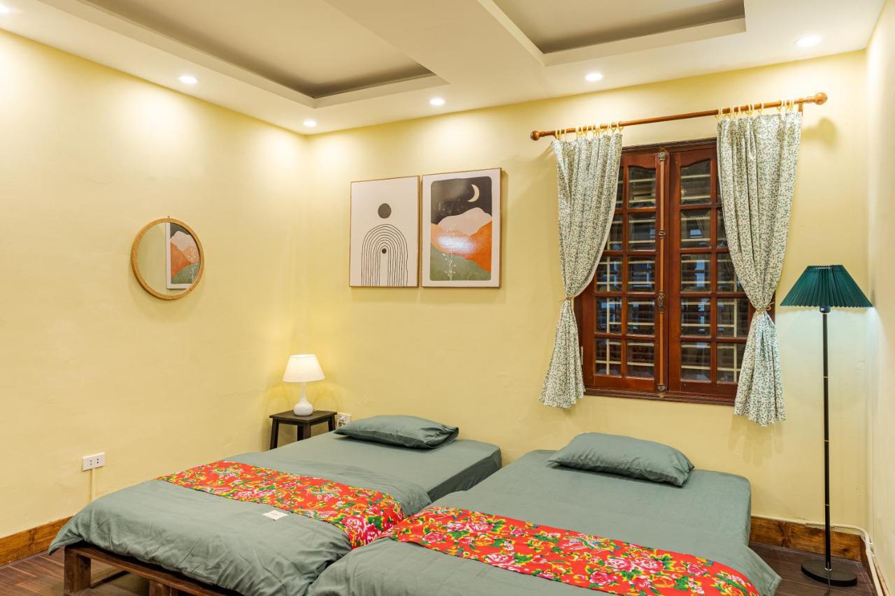 Hanoi Retro 80S Homestay Buitenkant foto