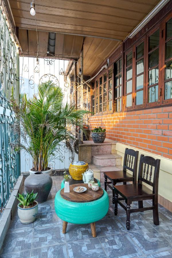 Hanoi Retro 80S Homestay Buitenkant foto